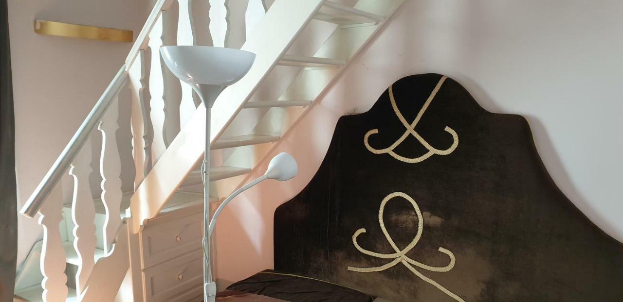 Florence Style Residence ภายนอก รูปภาพ